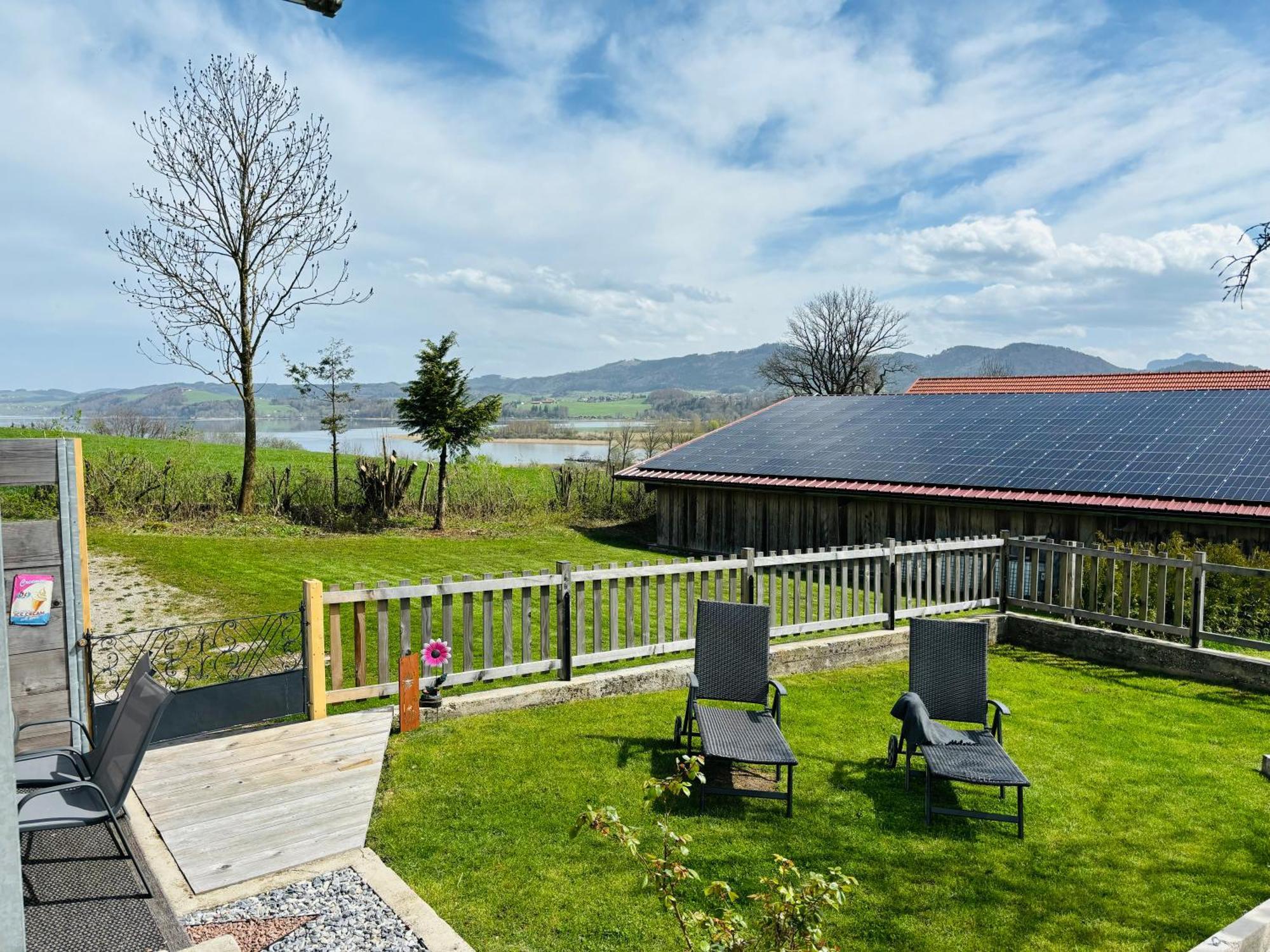 Gaesthaus "Seeblick" Seekirchen am Wallersee Habitación foto